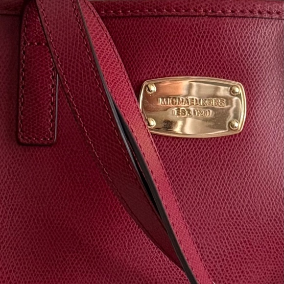 Michael Kors Women's Jet Set Travel Medium Saffiano Leather Tote - Picture 4 of 4